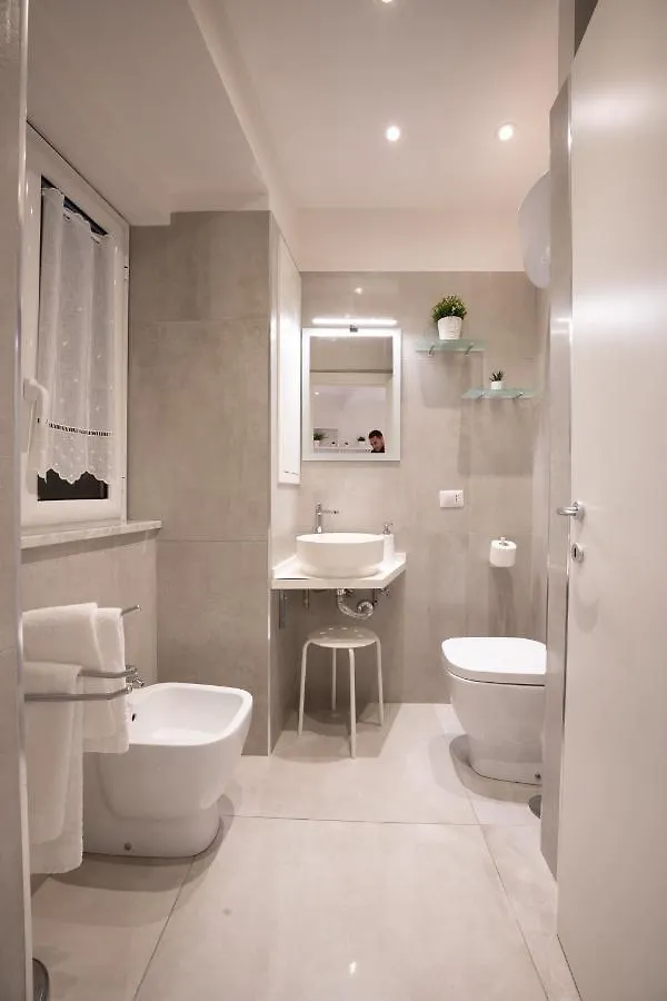 Apartment Casa Vacanze Santa Teresella 40 Naples Italy